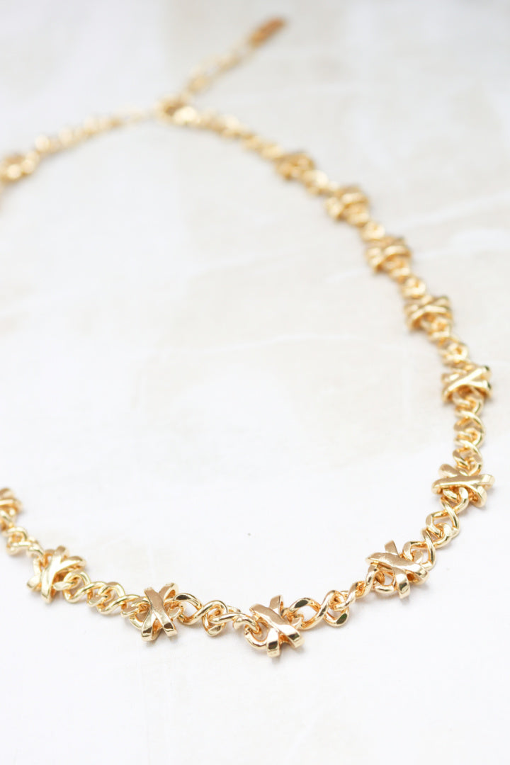 Gold plated discount xoxo necklace